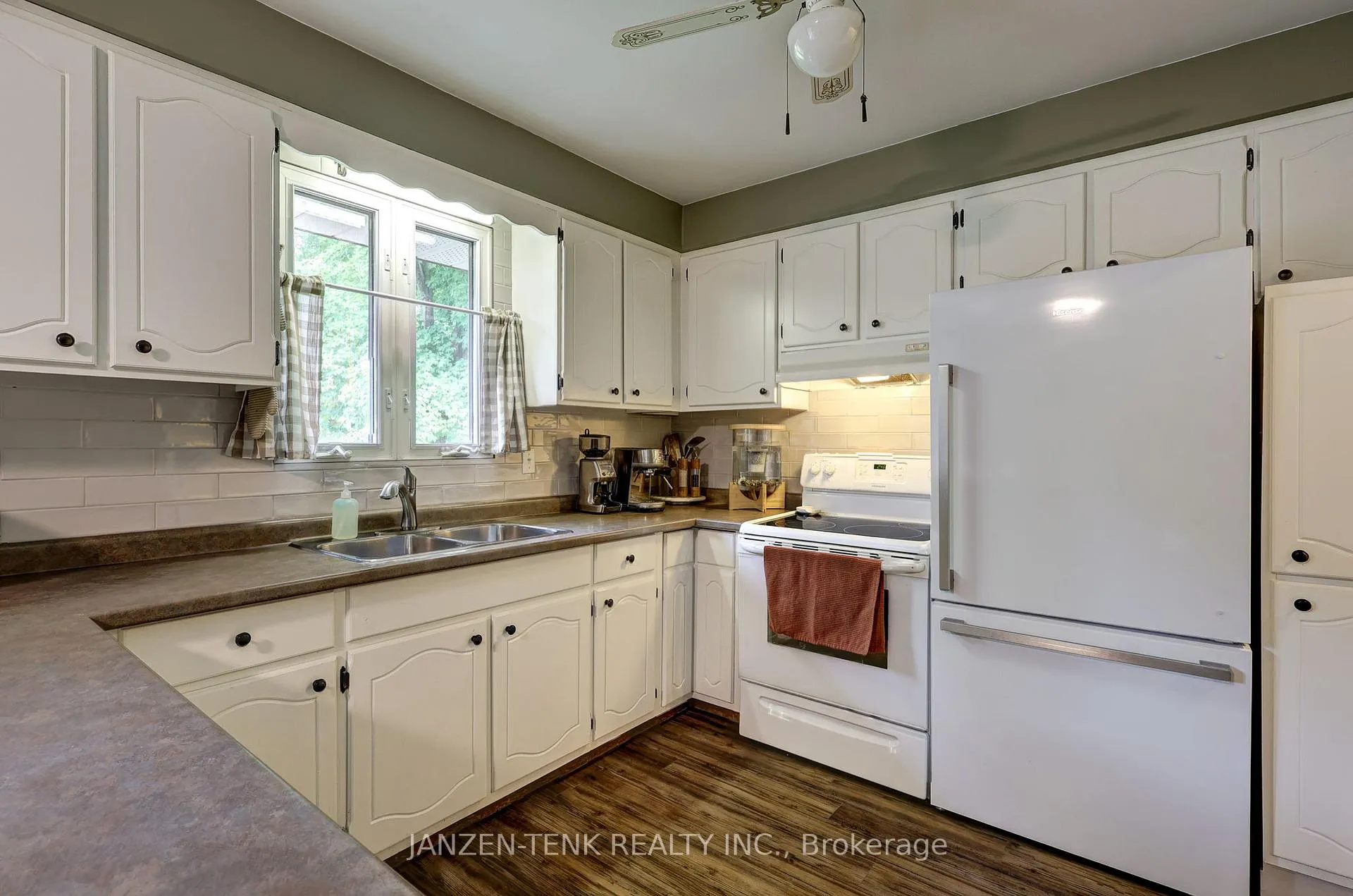 Photo 25 of 17 St Andrew Street, Aylmer — HOMEH