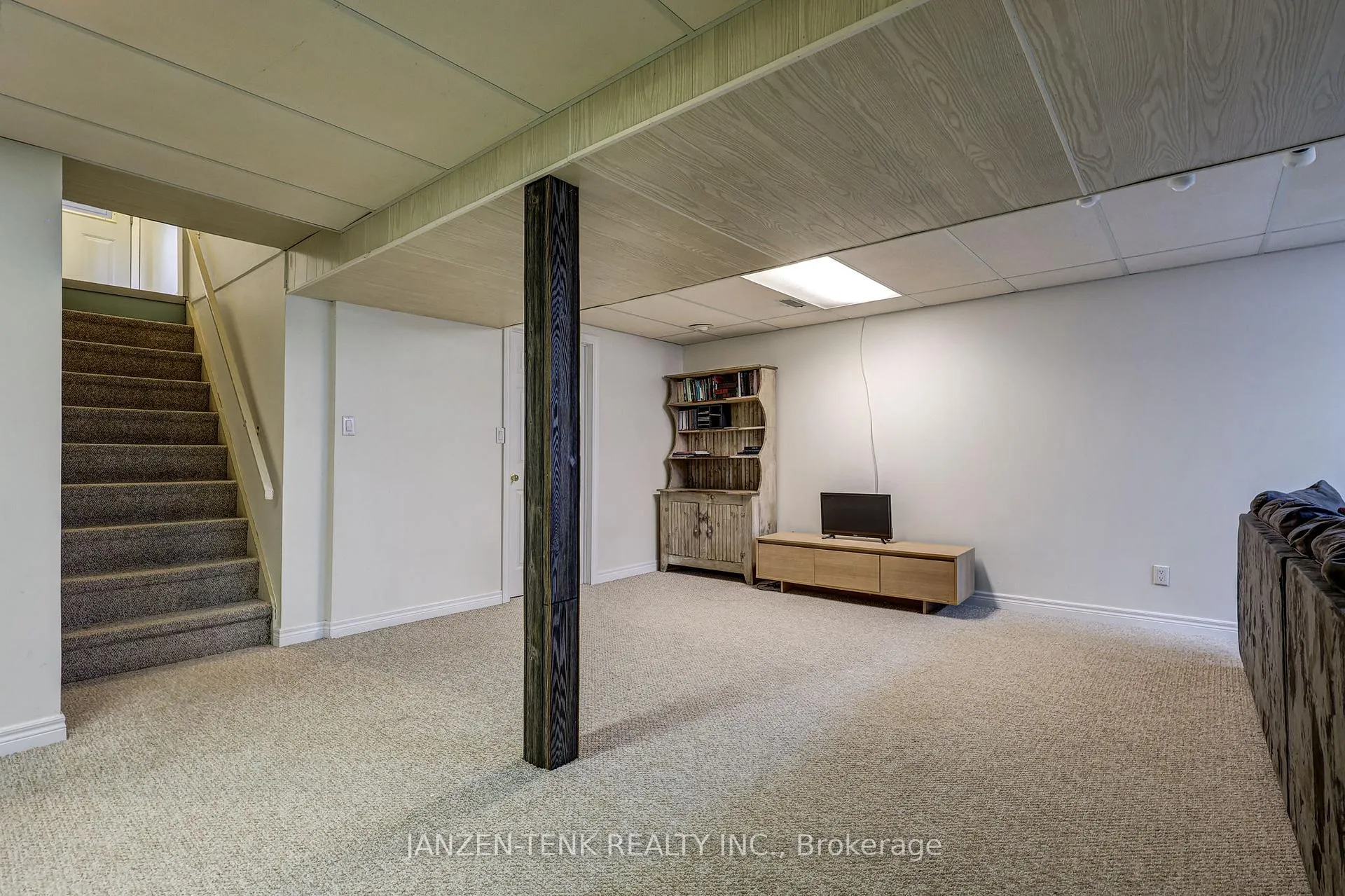 Photo 38 of 17 St Andrew Street, Aylmer — HOMEH
