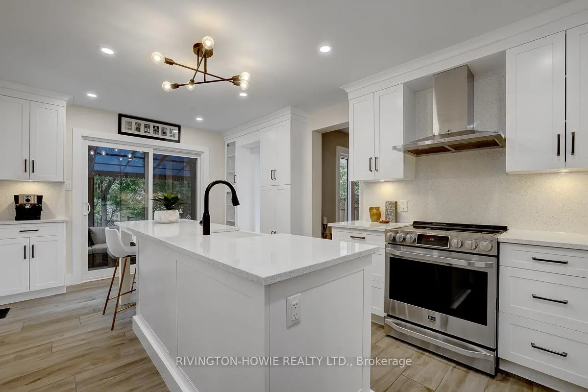 Photo 9 of 26 Spindle Way, Ottawa, Stittsville (South) — HOMEH