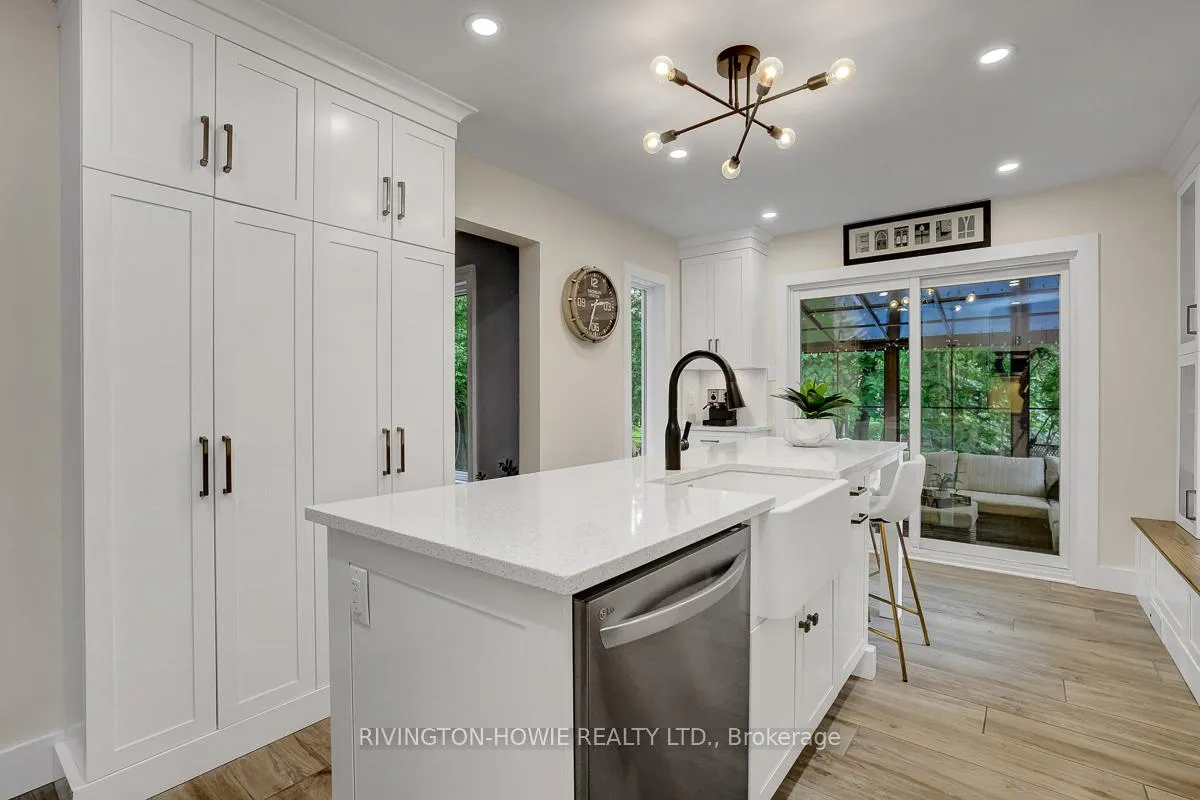 Photo 10 of 26 Spindle Way, Ottawa, Stittsville (South) — HOMEH