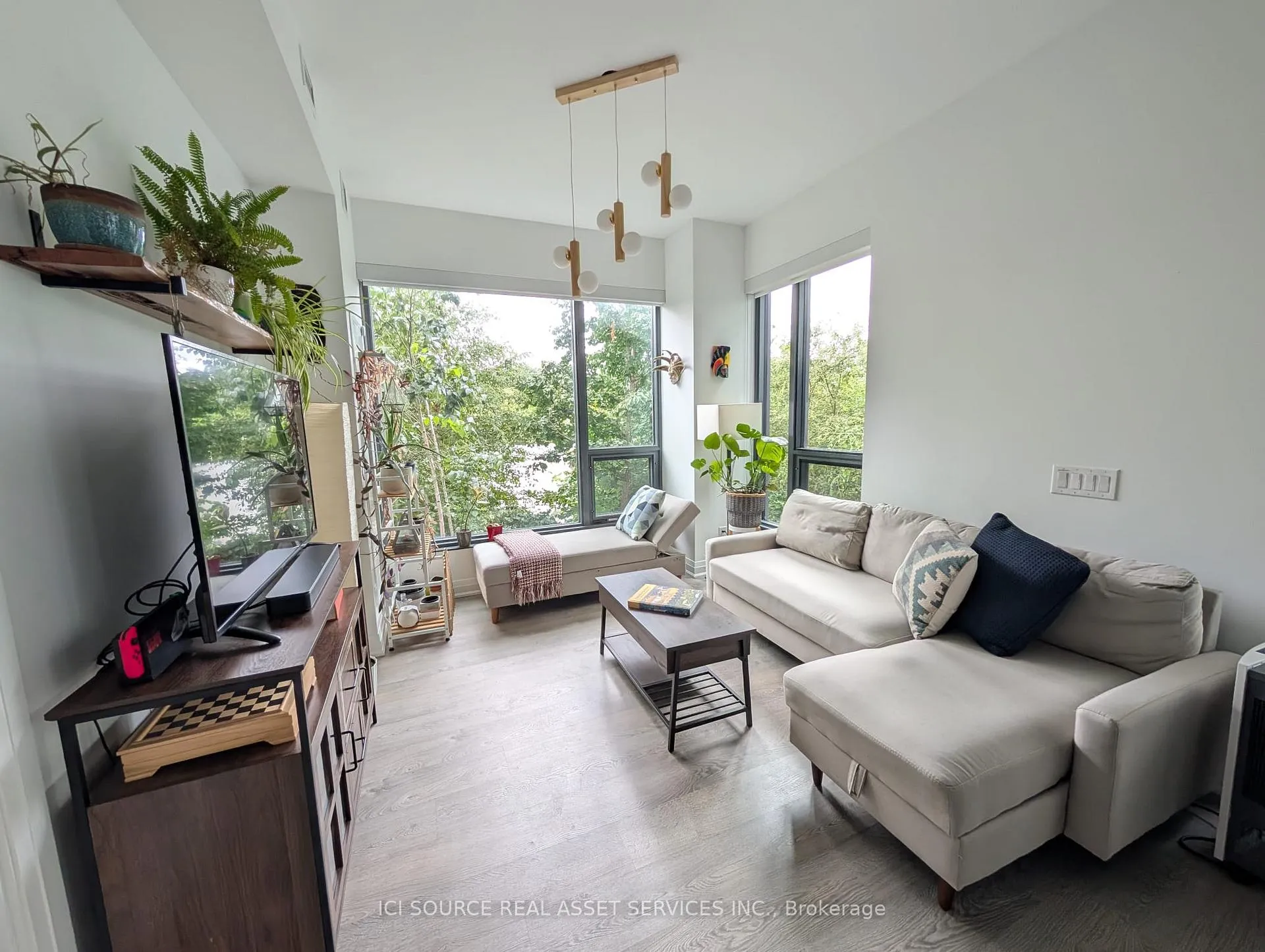 Photo 6 of Unit 328, 280 Howland Avenue, Toronto, The Annex — HOMEH