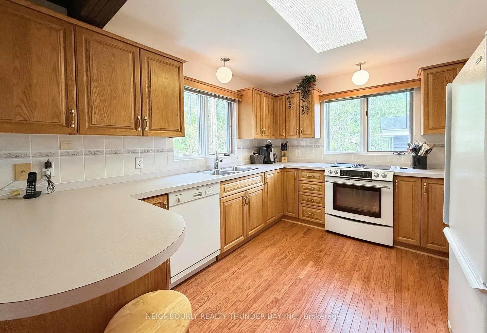 Photo 17 of 1229 Grandview Beach Drive, Shuniah — HOMEH