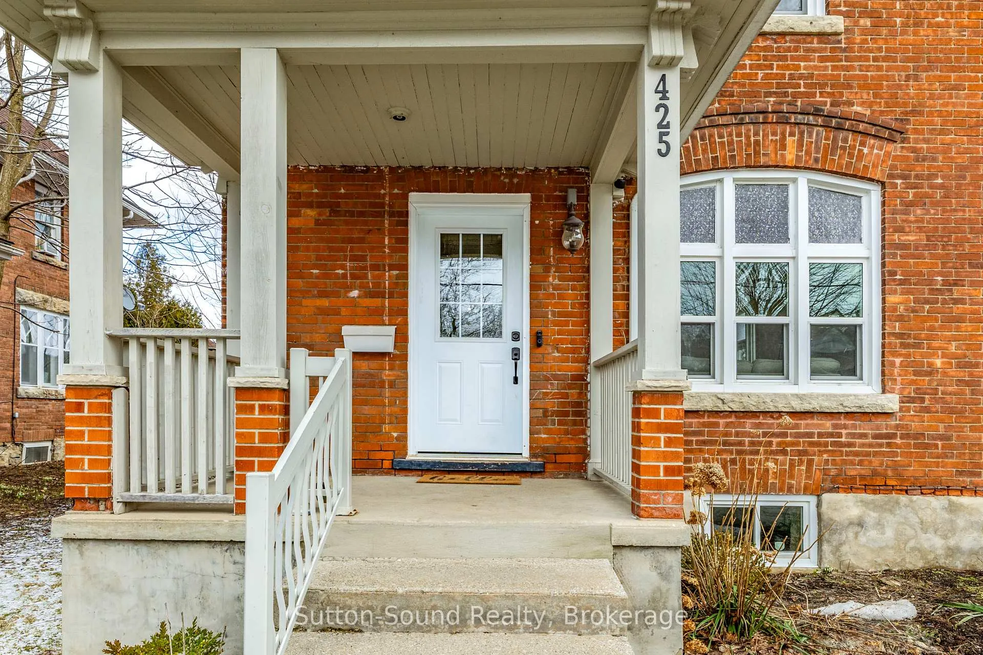 Photo 4 of 425 2nd Avenue E, Owen Sound — HOMEH