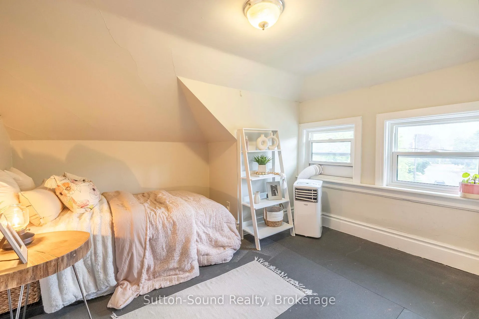 Photo 30 of 425 2nd Avenue E, Owen Sound — HOMEH