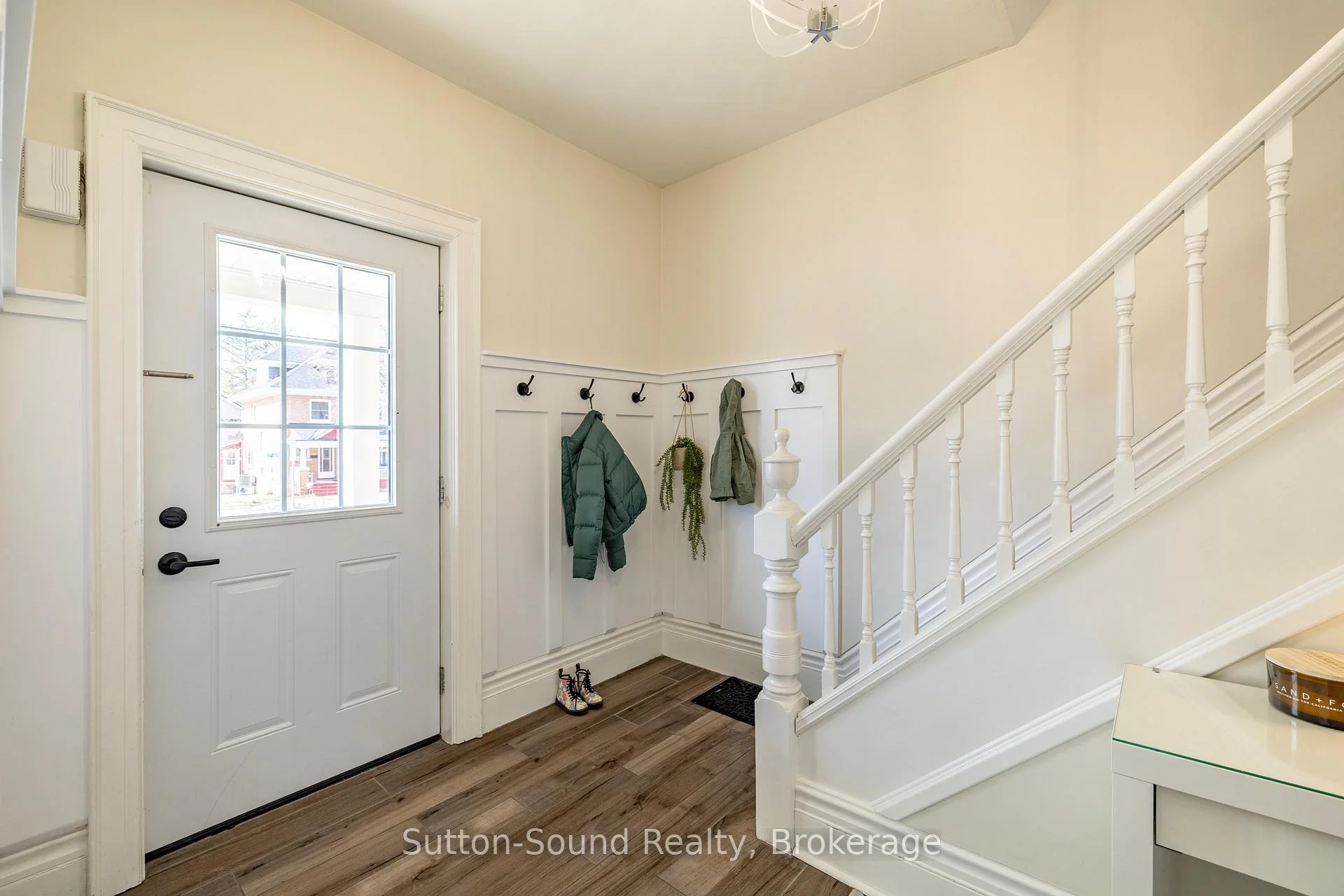 Photo 43 of 425 2nd Avenue E, Owen Sound — HOMEH