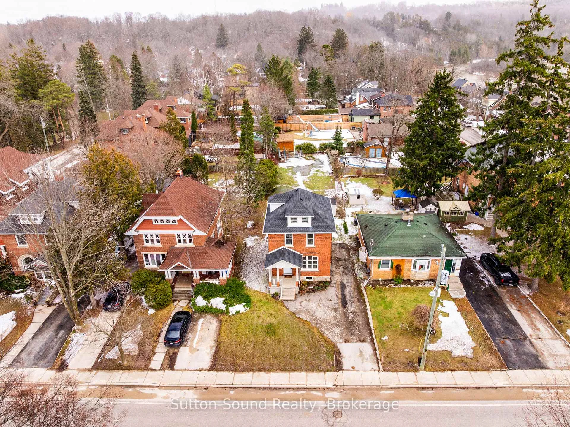 Photo 48 of 425 2nd Avenue E, Owen Sound — HOMEH