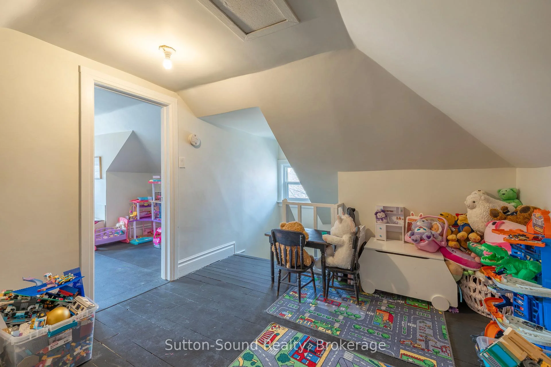 Photo 62 of 425 2nd Avenue E, Owen Sound — HOMEH