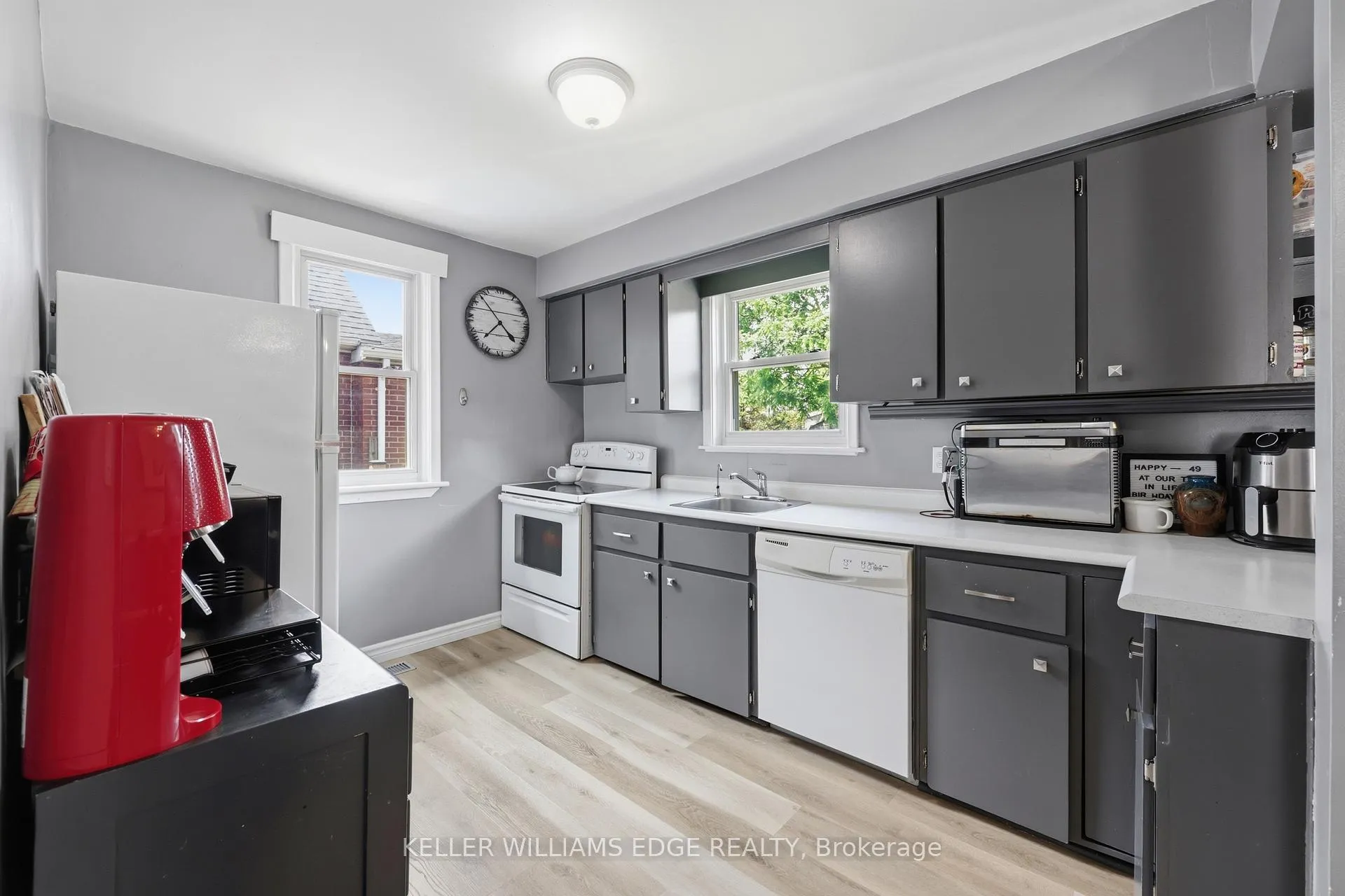 Photo 5 of 96 East 27th Street, Hamilton, Eastmount — HOMEH