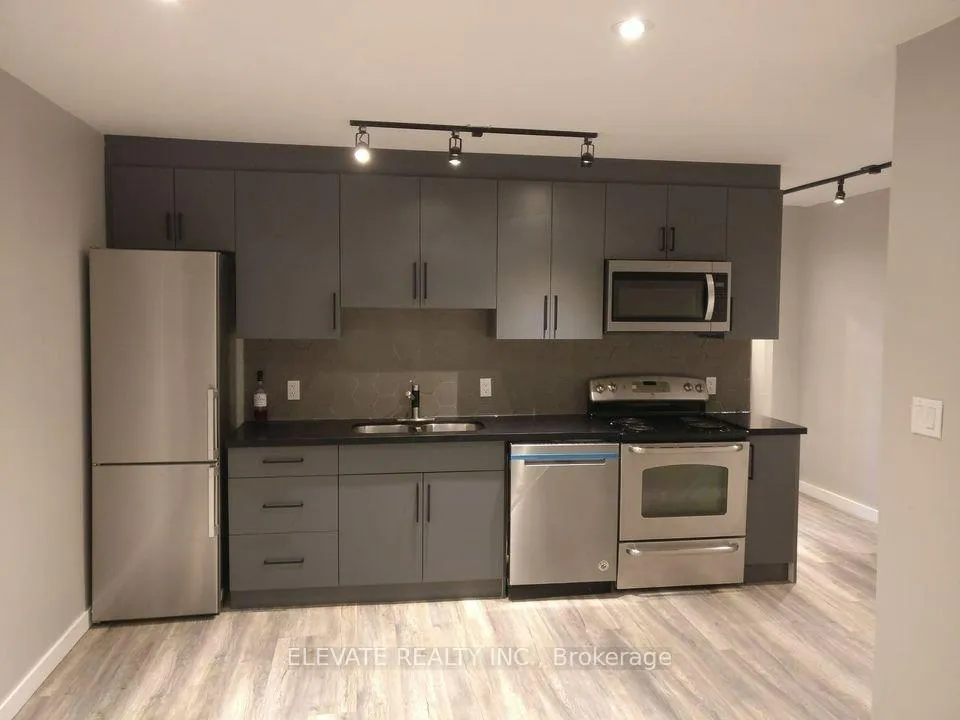 Photo 3 of 549 McRoberts Avenue, Toronto, Caledonia-Fairbank — HOMEH