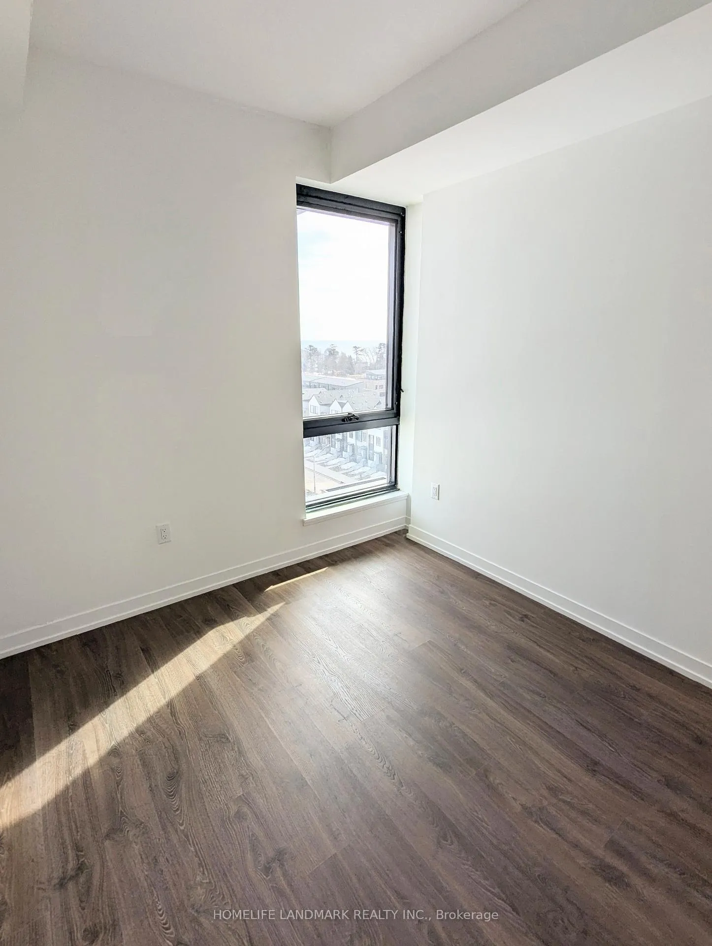 Photo 8 of Unit 704, 251 Masonry Way, Mississauga, Port Credit — HOMEH