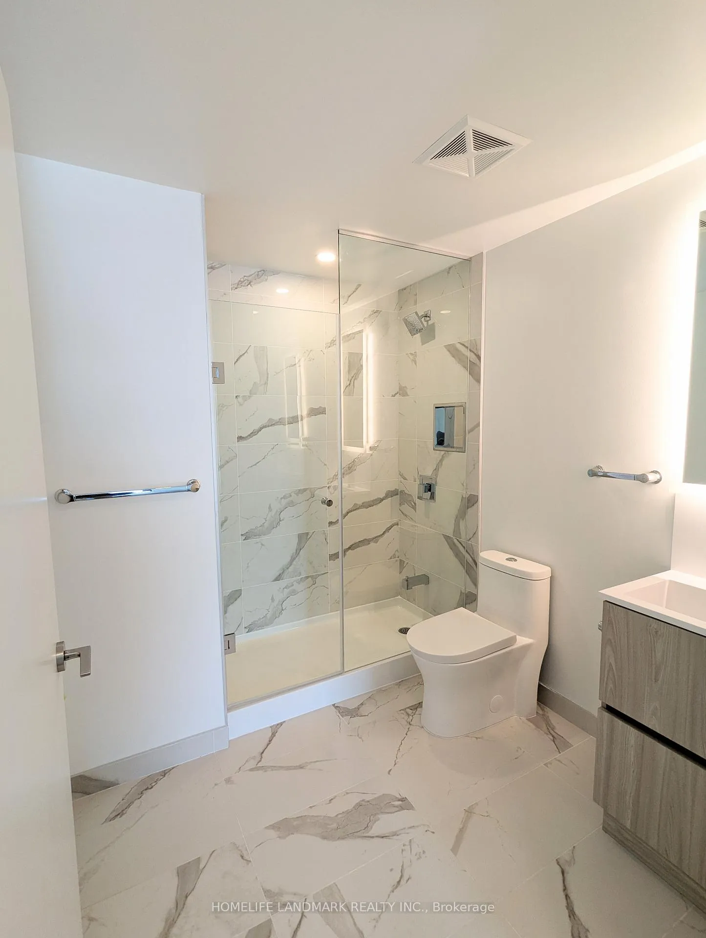 Photo 9 of Unit 704, 251 Masonry Way, Mississauga, Port Credit — HOMEH