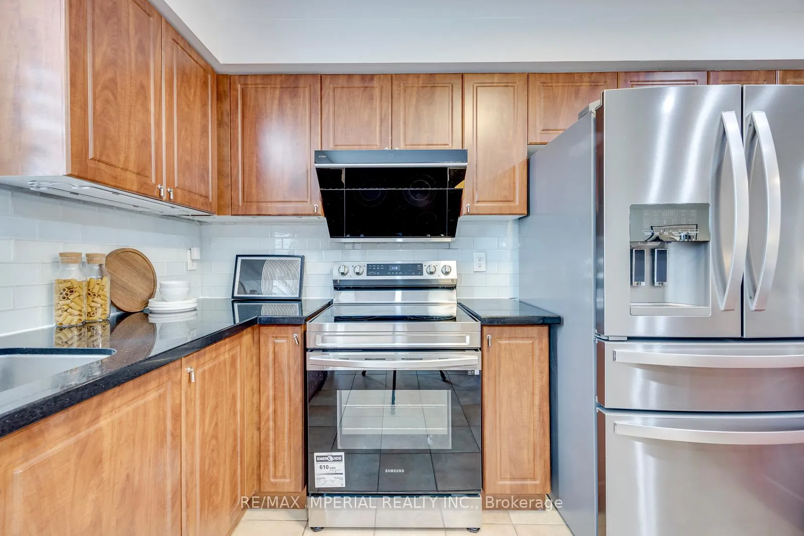 Photo 16 of 592 Candlestick Circle, Mississauga, Hurontario — HOMEH