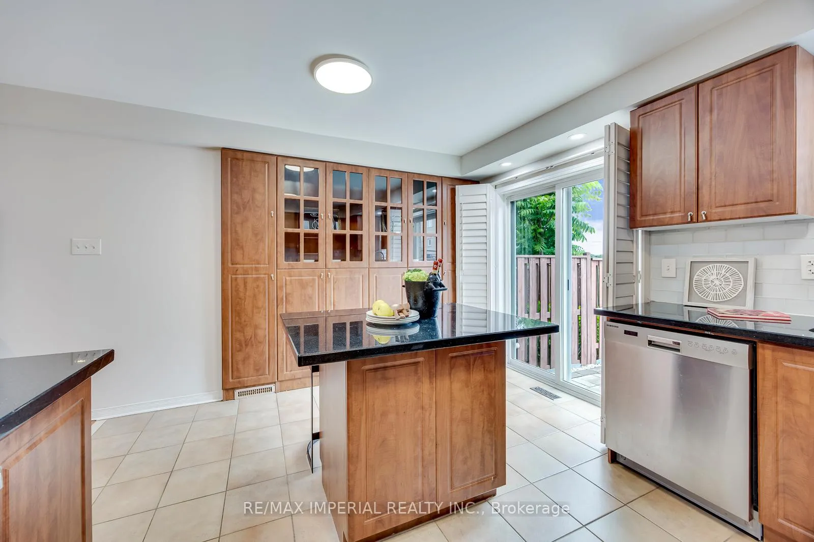 Photo 17 of 592 Candlestick Circle, Mississauga, Hurontario — HOMEH