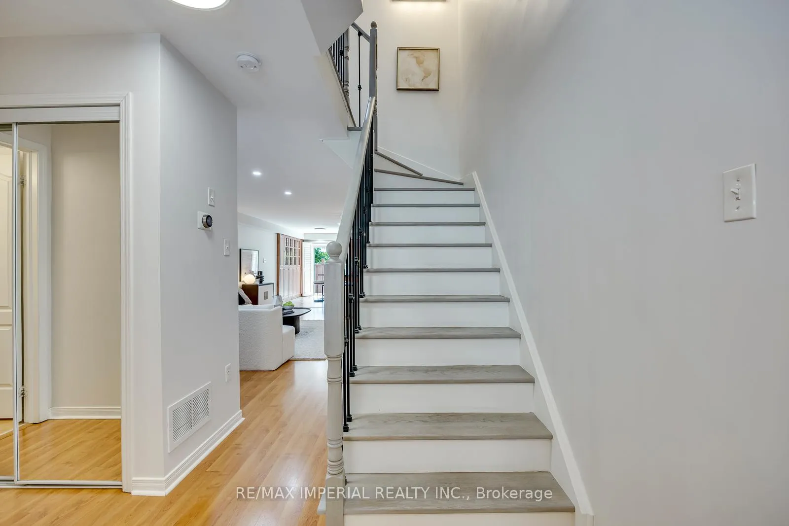Photo 20 of 592 Candlestick Circle, Mississauga, Hurontario — HOMEH