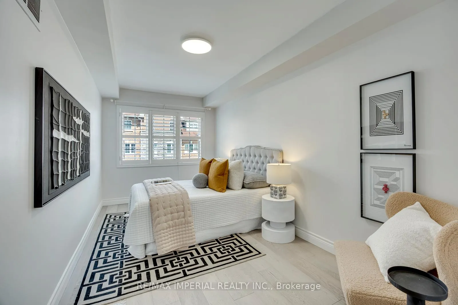 Photo 25 of 592 Candlestick Circle, Mississauga, Hurontario — HOMEH