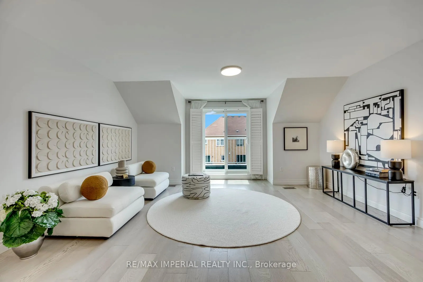 Photo 37 of 592 Candlestick Circle, Mississauga, Hurontario — HOMEH