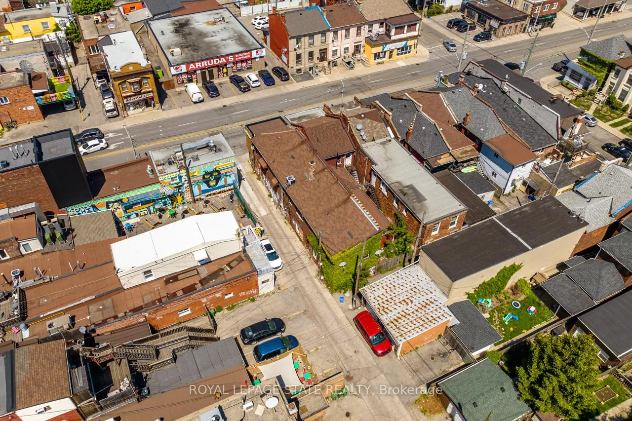 Photo 14 of 18 Barton Street E, Hamilton, Beasley — HOMEH