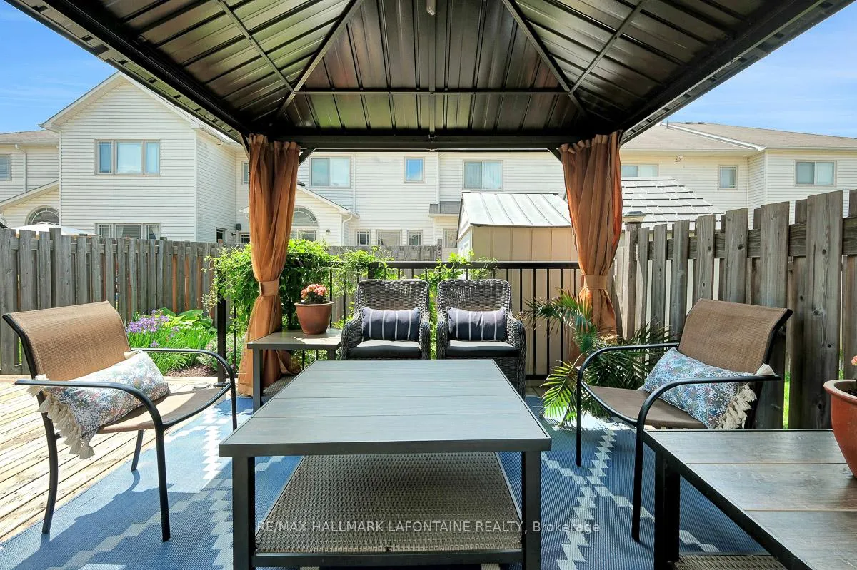 Photo 32 of 417 June Court, Ottawa, Mer Bleue/Bradley Estates/Anderson Park — HOMEH
