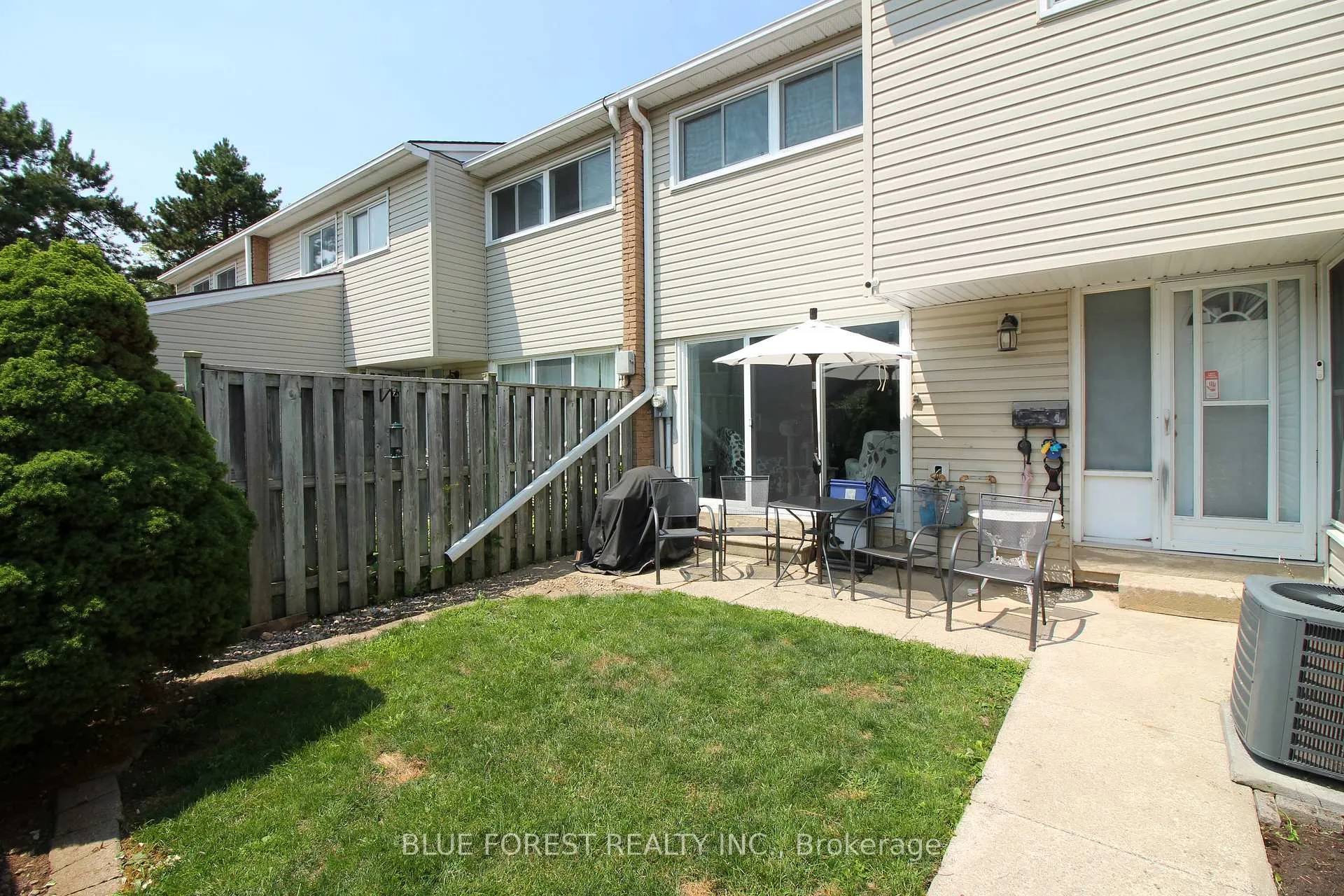 Photo 2 of Unit 8, 590 Millbank Drive, London, South Y — HOMEH