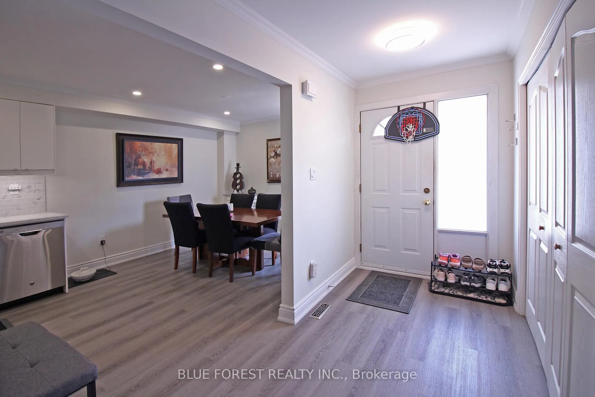 Photo 5 of Unit 8, 590 Millbank Drive, London, South Y — HOMEH