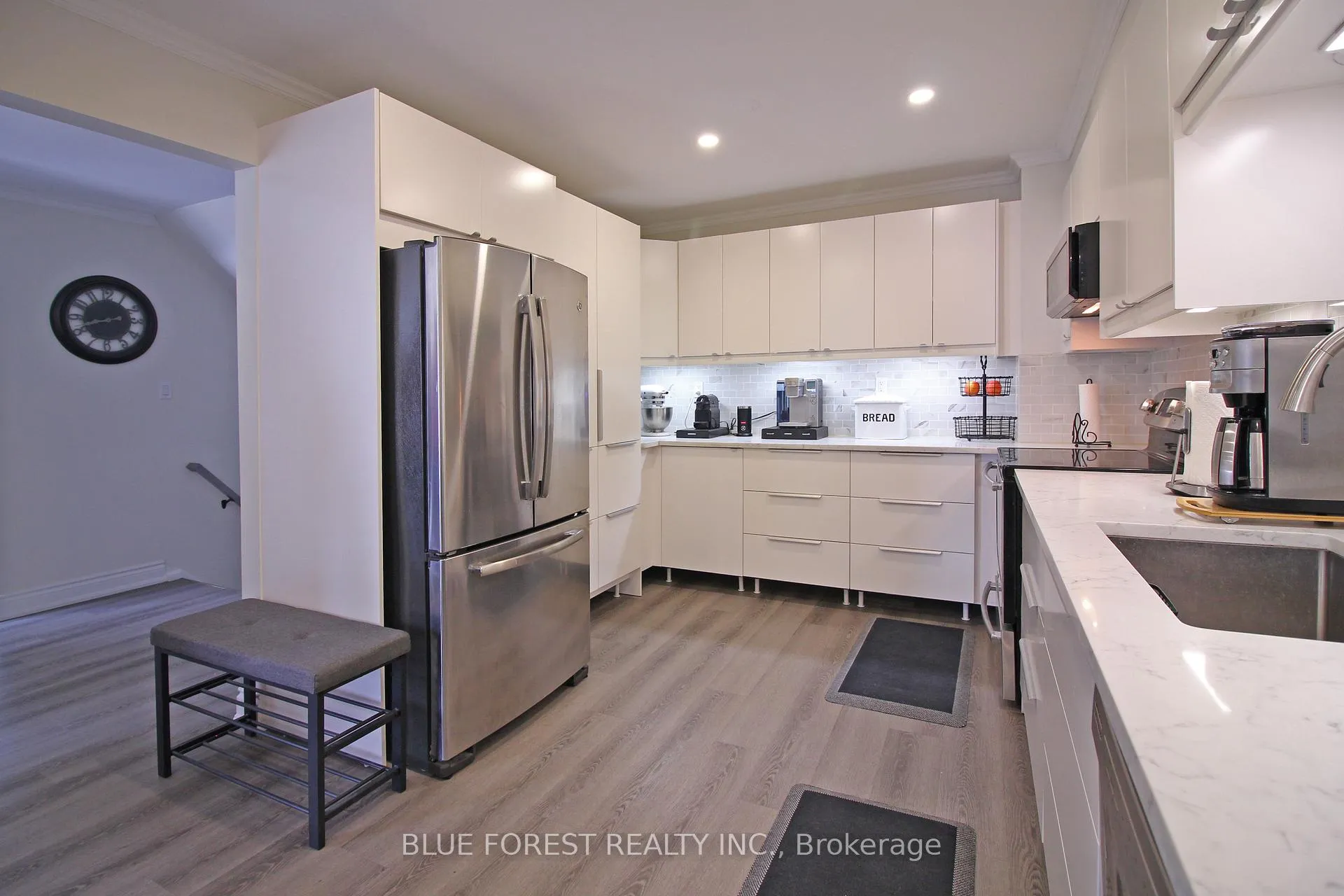 Photo 9 of Unit 8, 590 Millbank Drive, London, South Y — HOMEH