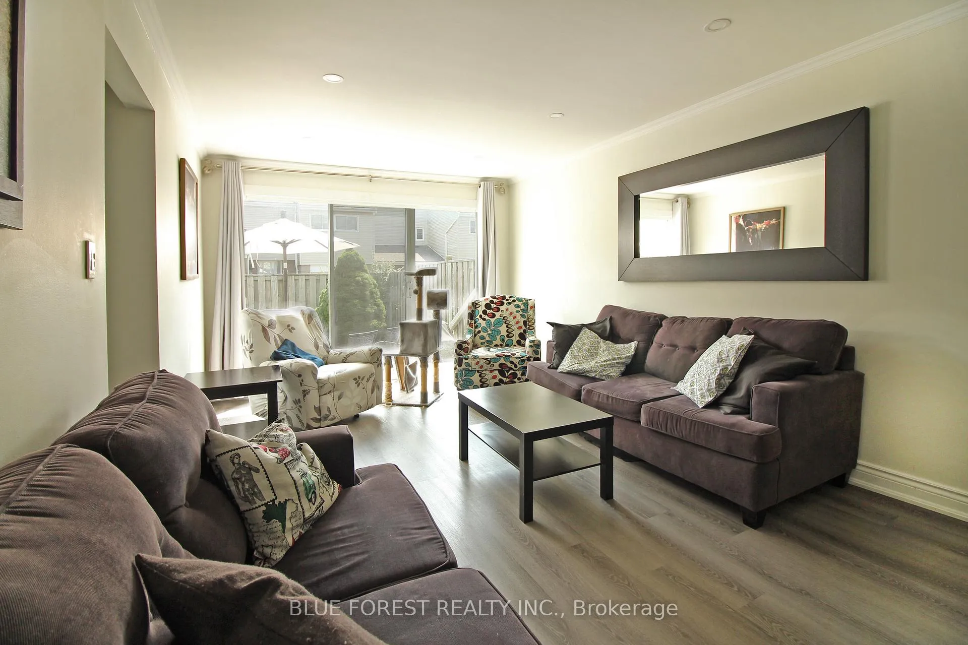 Photo 13 of Unit 8, 590 Millbank Drive, London, South Y — HOMEH