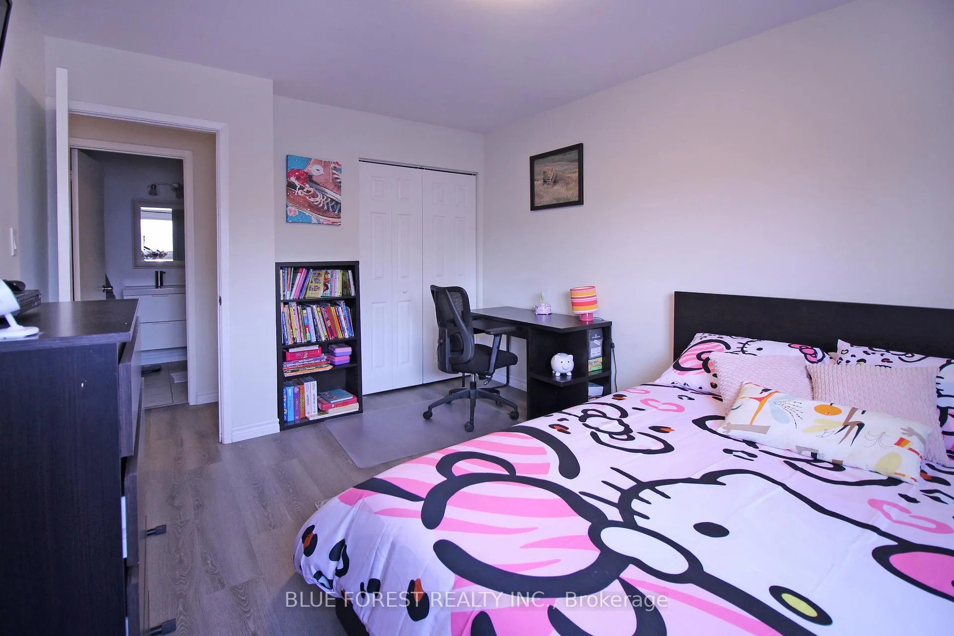 Photo 20 of Unit 8, 590 Millbank Drive, London, South Y — HOMEH