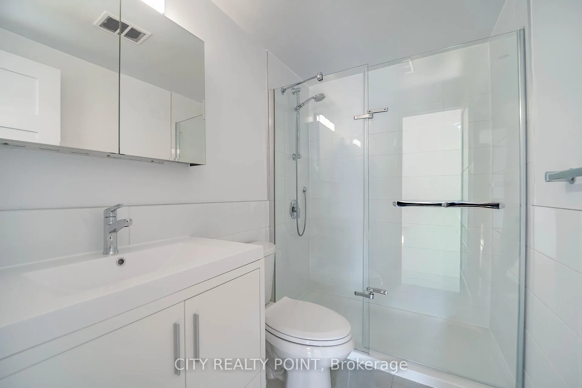 Photo 15 of Unit 703, 10 Shallmar Boulevard, Toronto, Forest Hill North — HOMEH