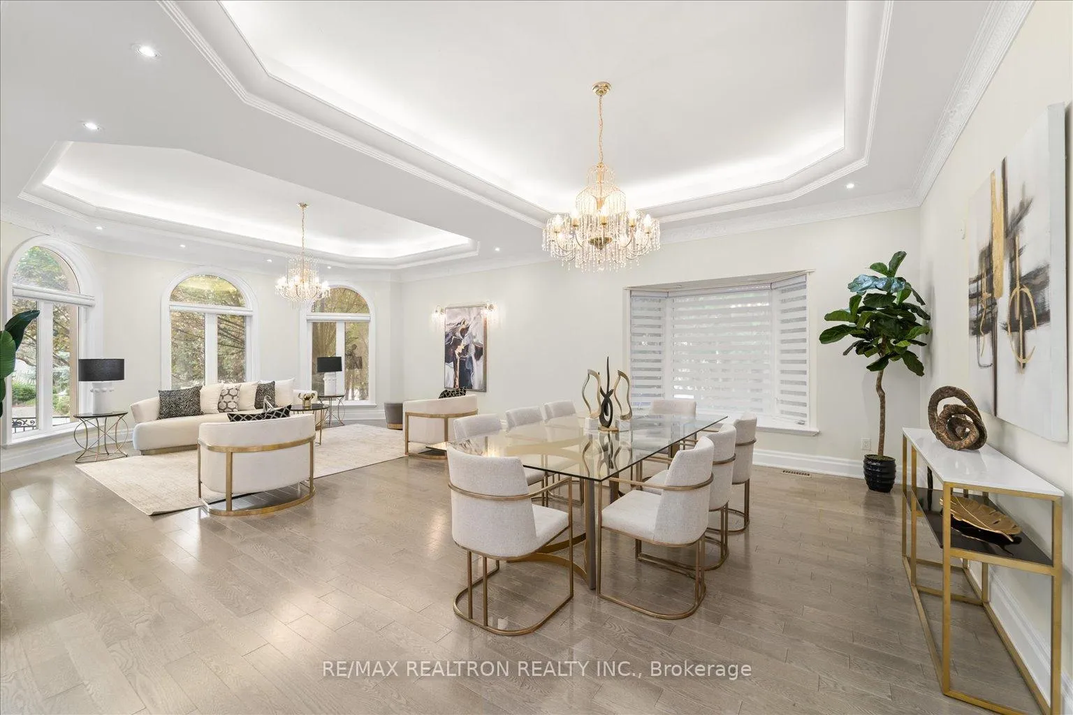 Photo 7 of 48 Arnold Avenue, Vaughan, Crestwood-Springfarm-Yorkhill — HOMEH