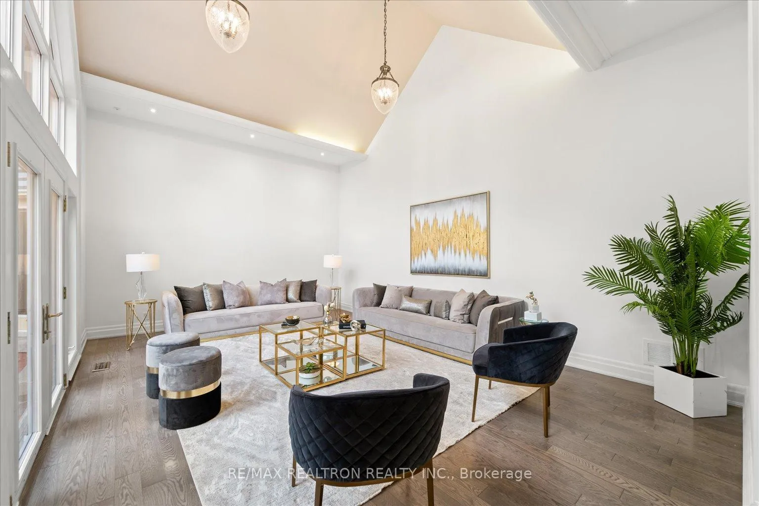 Photo 24 of 48 Arnold Avenue, Vaughan, Crestwood-Springfarm-Yorkhill — HOMEH