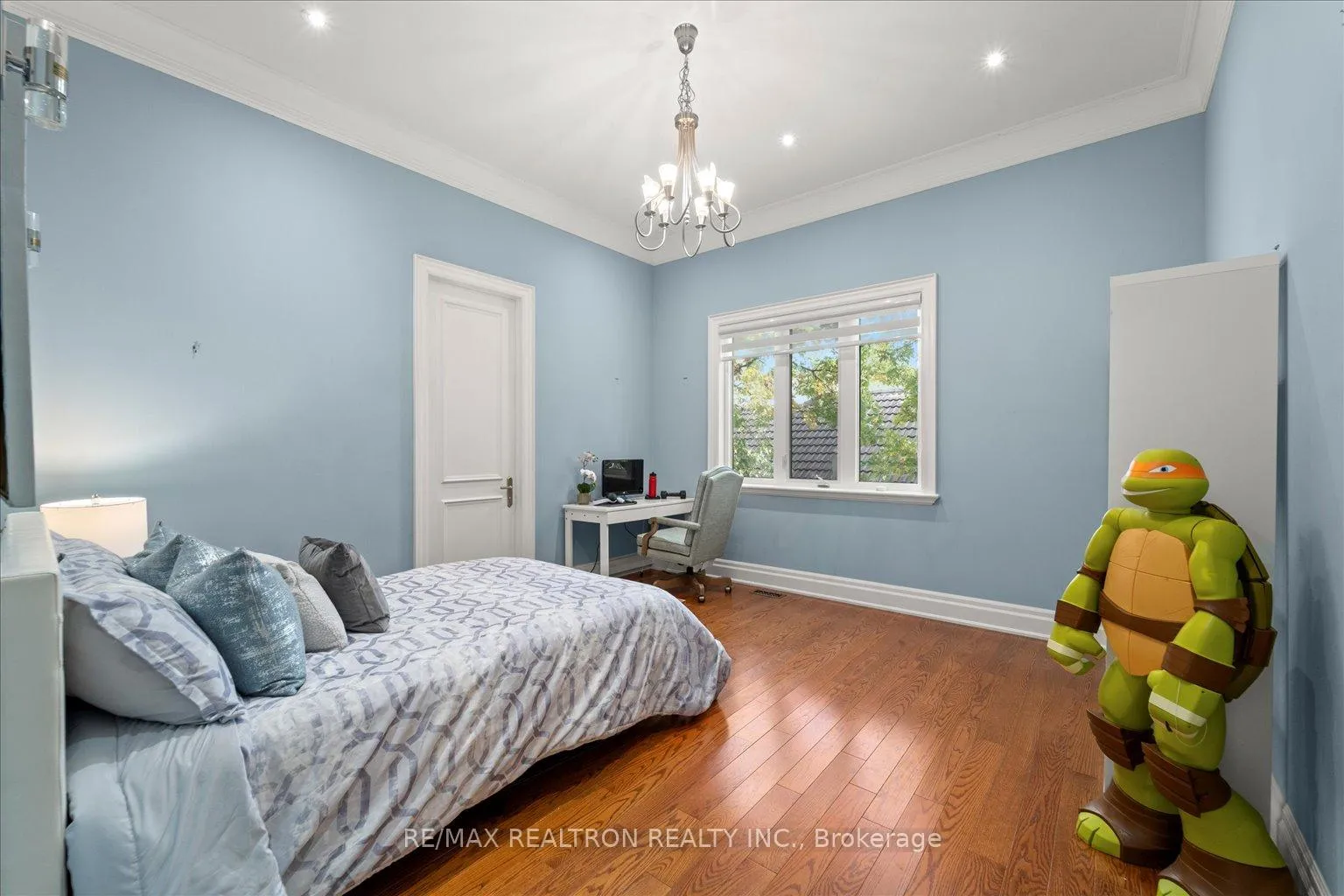 Photo 33 of 48 Arnold Avenue, Vaughan, Crestwood-Springfarm-Yorkhill — HOMEH