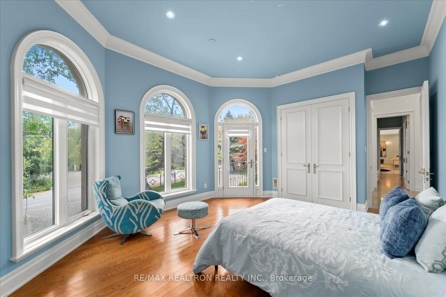 Photo 37 of 48 Arnold Avenue, Vaughan, Crestwood-Springfarm-Yorkhill — HOMEH