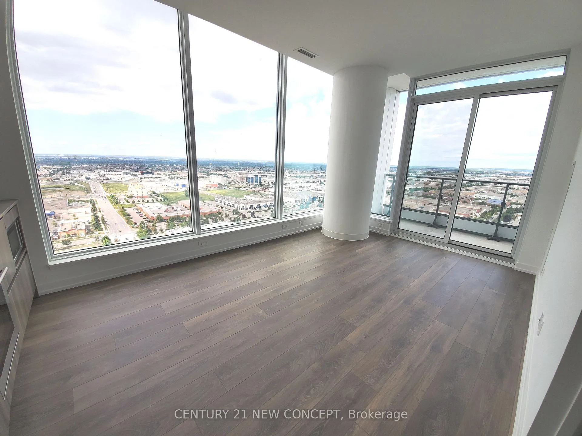 Photo 5 of Unit 2910, 898 Portage Parkway, Vaughan, Concord — HOMEH