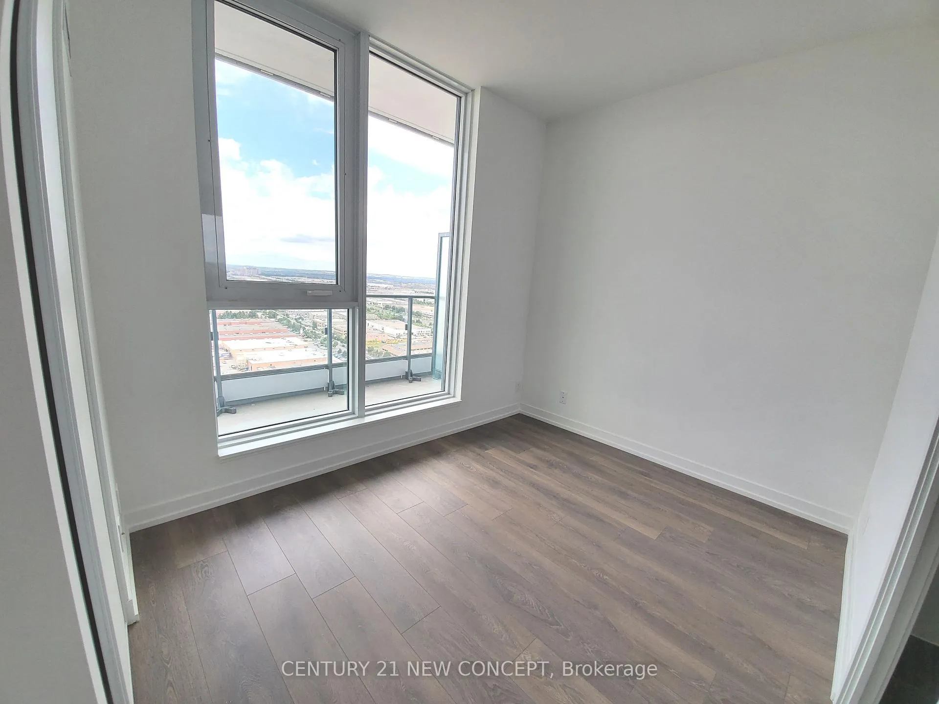 Photo 7 of Unit 2910, 898 Portage Parkway, Vaughan, Concord — HOMEH