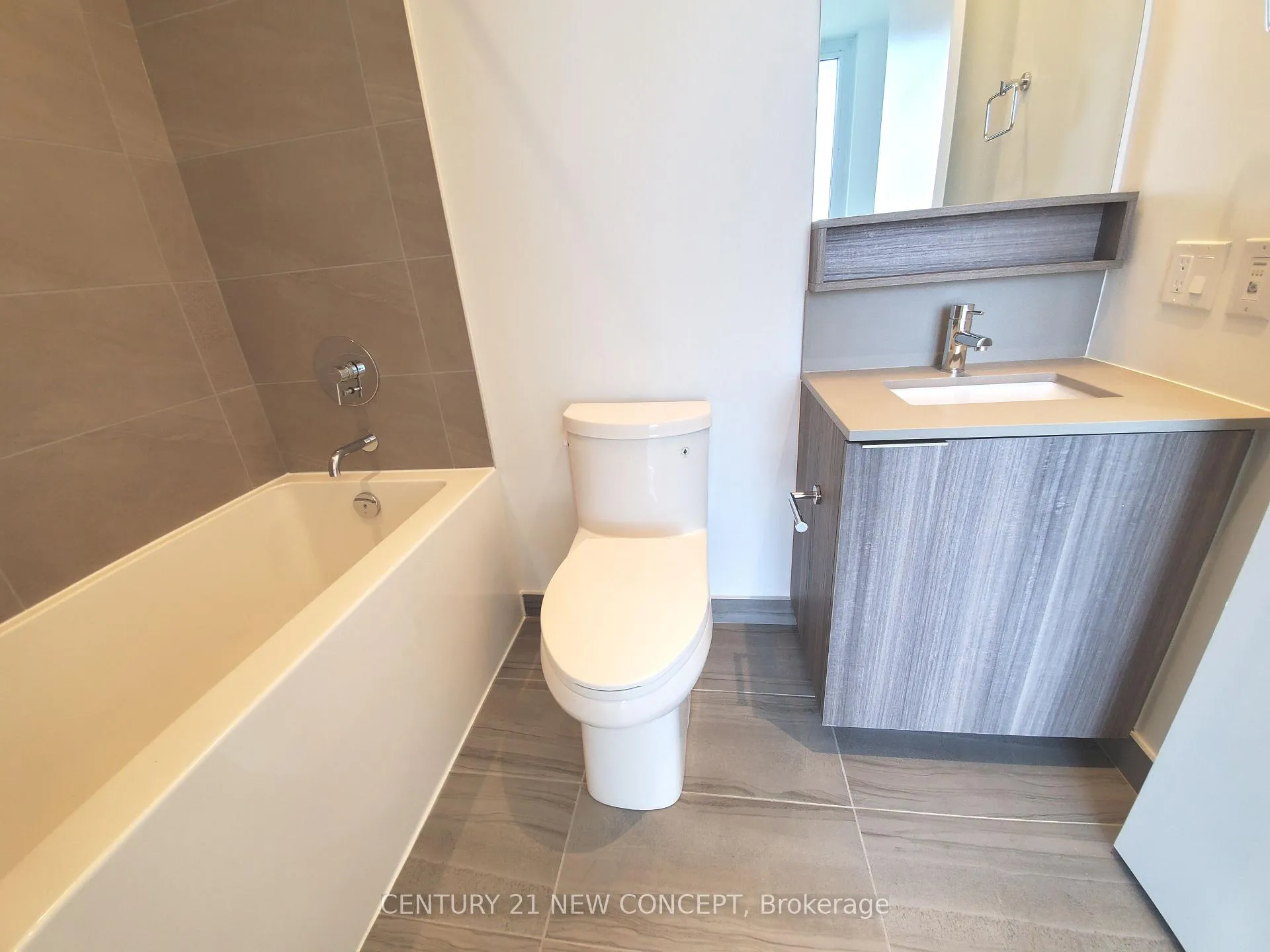 Photo 9 of Unit 2910, 898 Portage Parkway, Vaughan, Concord — HOMEH