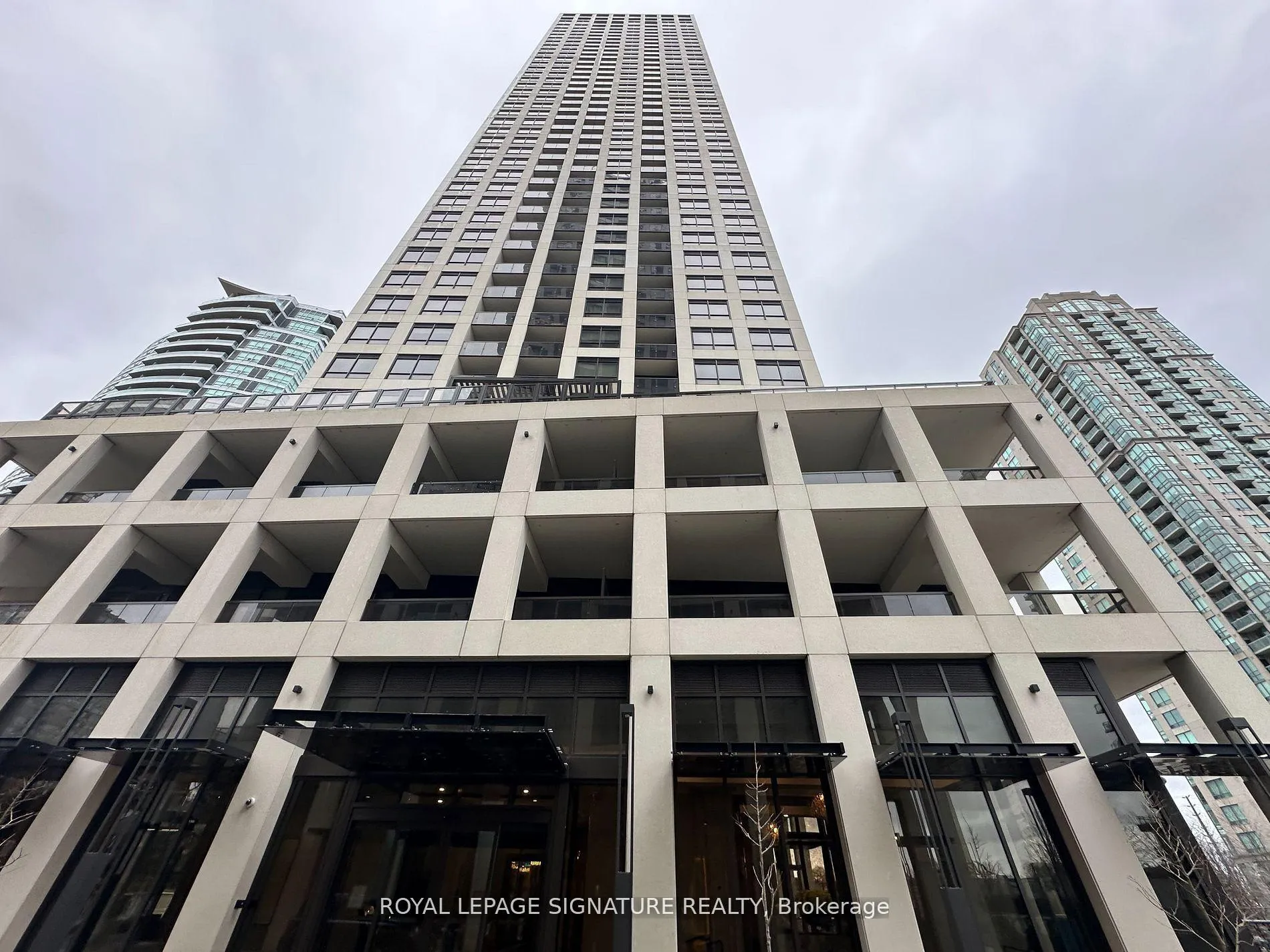 Photo 2 of Unit 2810, 30 Elm Drive W, Mississauga, City Centre — HOMEH