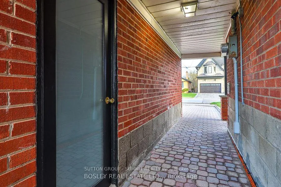 Photo 13 of Unit Basement, 136 Regina Avenue, Toronto, Englemount-Lawrence — HOMEH