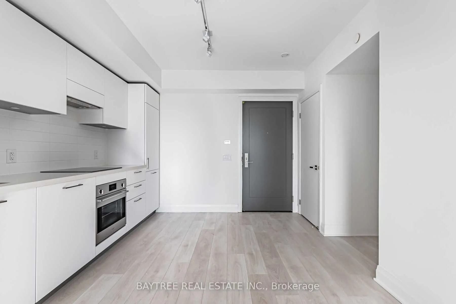 Photo 4 of Unit 409, 33 Frederick Todd Way, Toronto, Thorncliffe Park — HOMEH