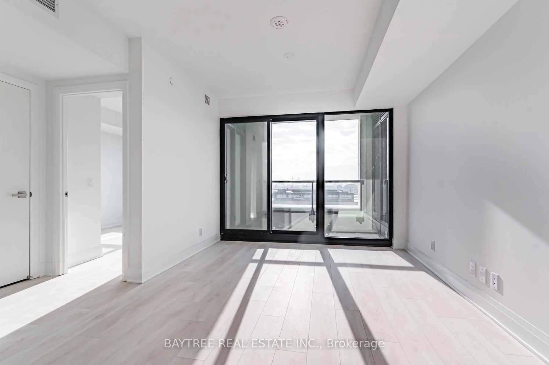 Photo 10 of Unit 409, 33 Frederick Todd Way, Toronto, Thorncliffe Park — HOMEH