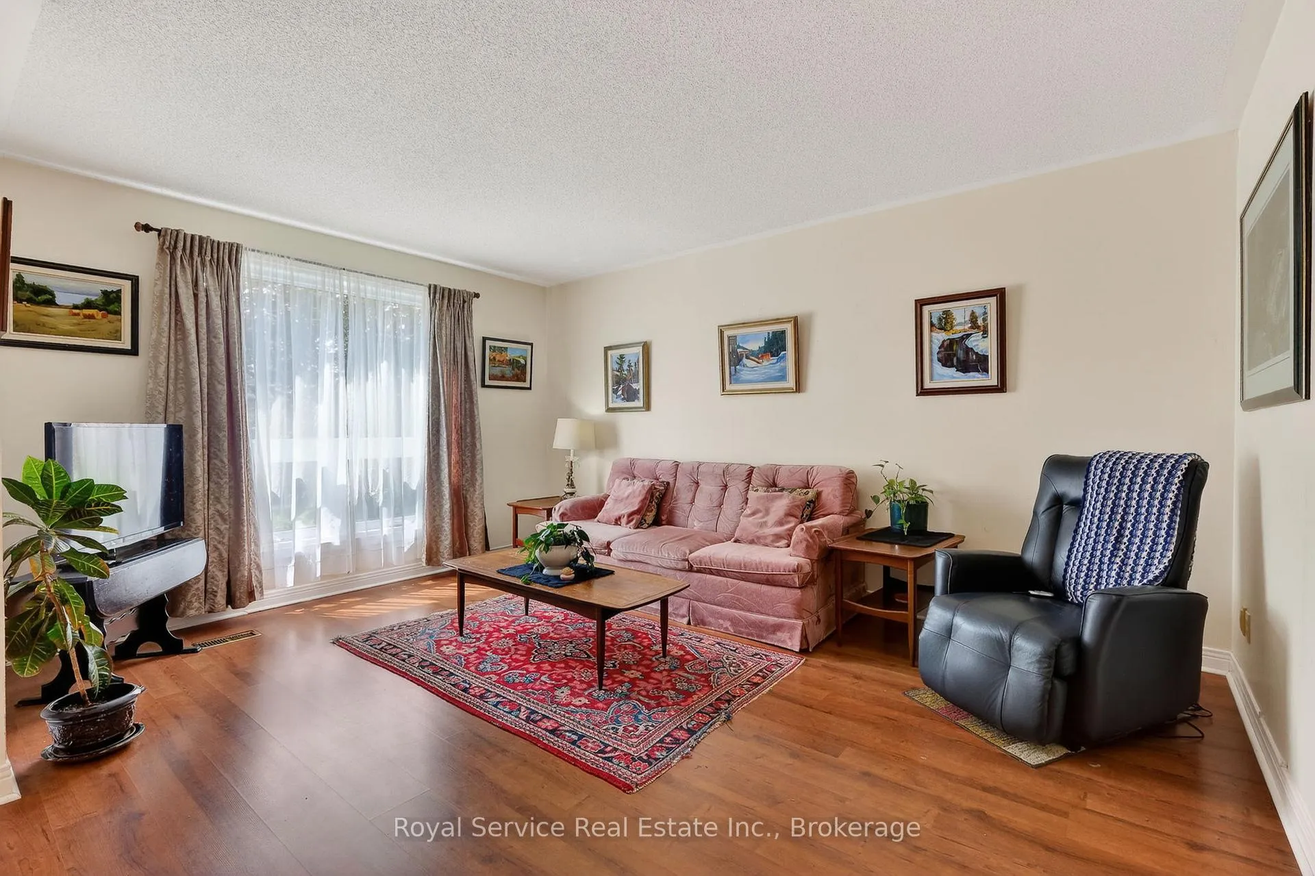 Photo 4 of 116 James Street E, Cobourg — HOMEH