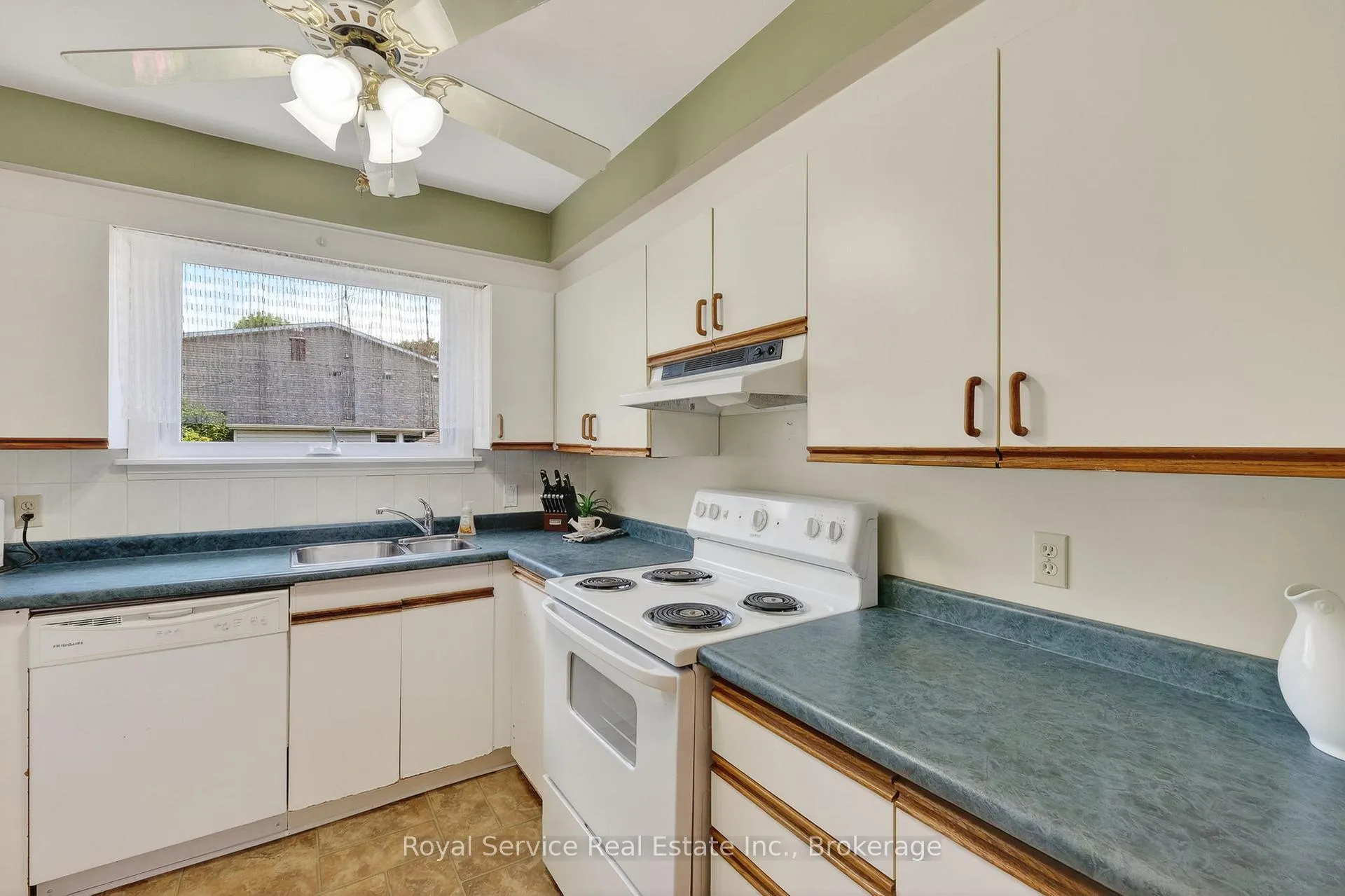 Photo 10 of 116 James Street E, Cobourg — HOMEH