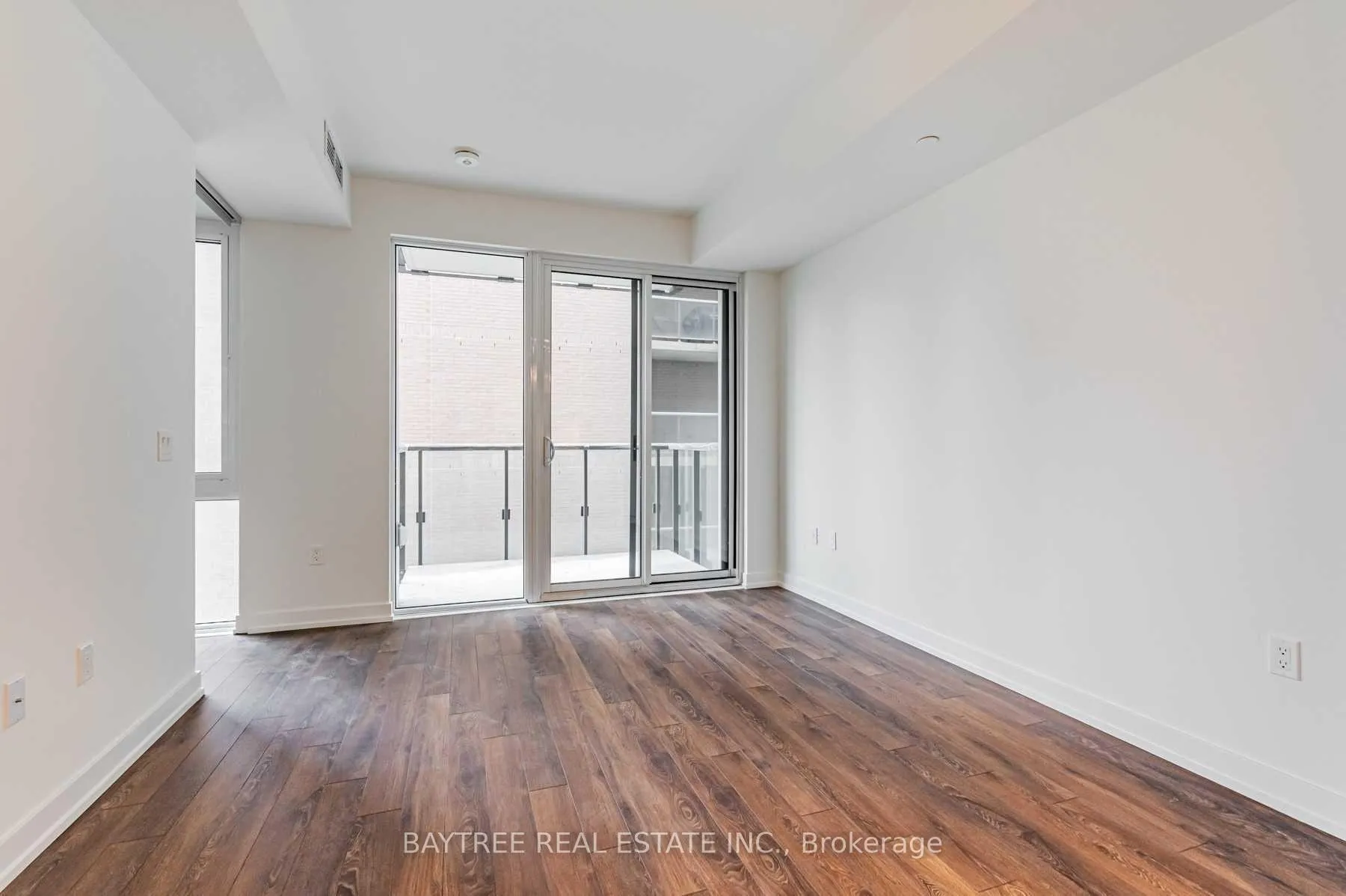 Photo 8 of Unit 606, 158 Front Street E, Toronto, Moss Park — HOMEH