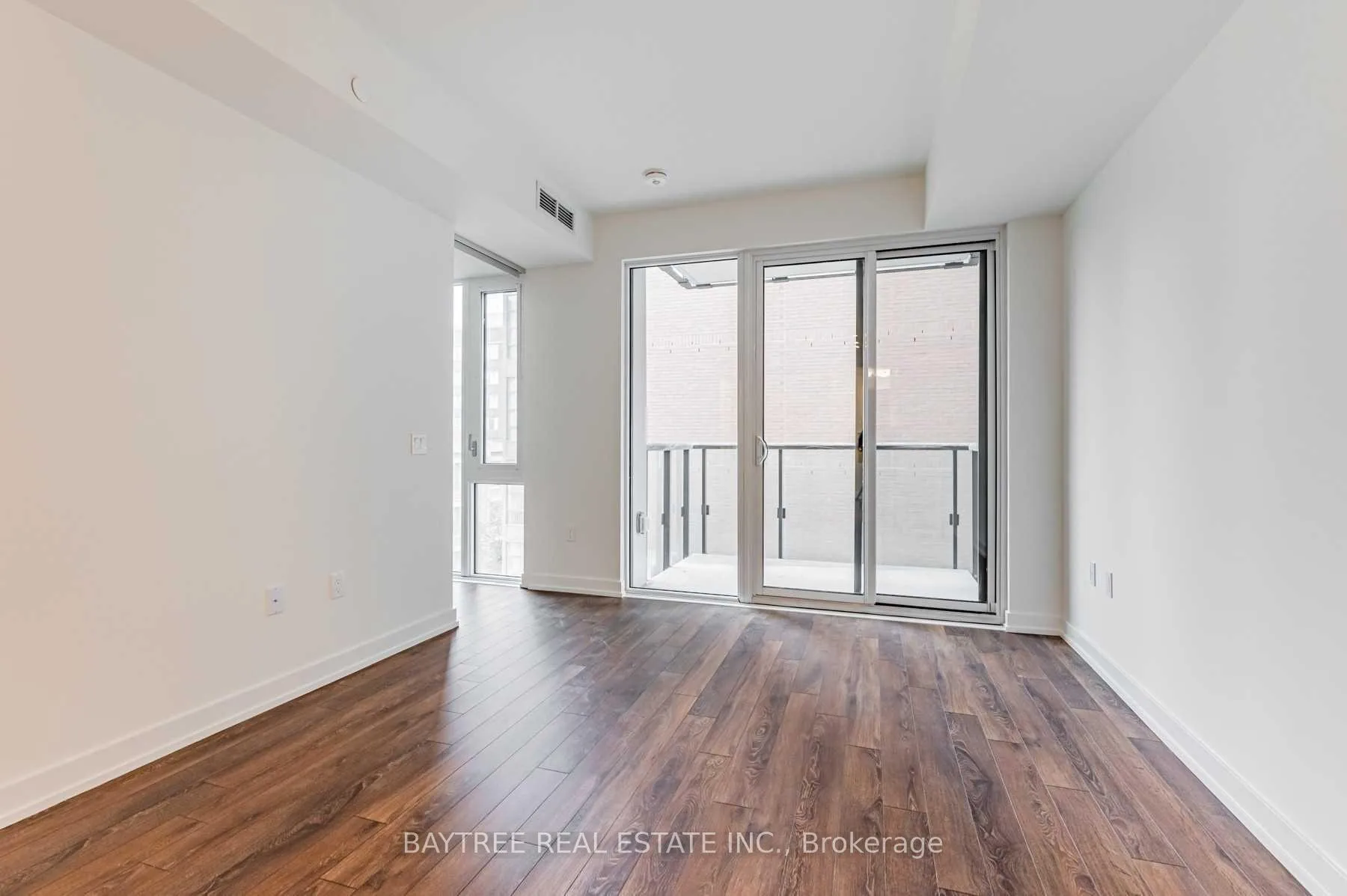 Photo 9 of Unit 606, 158 Front Street E, Toronto, Moss Park — HOMEH