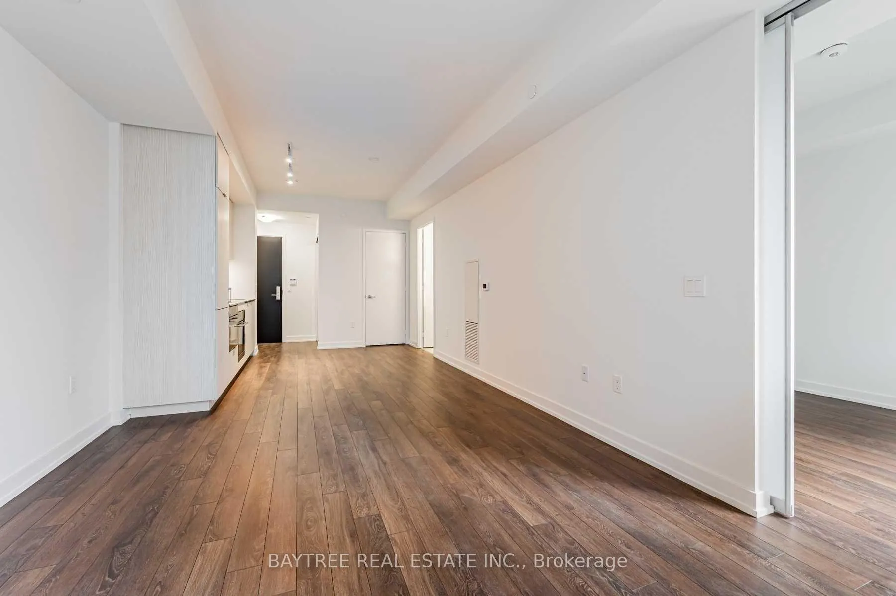 Photo 12 of Unit 606, 158 Front Street E, Toronto, Moss Park — HOMEH