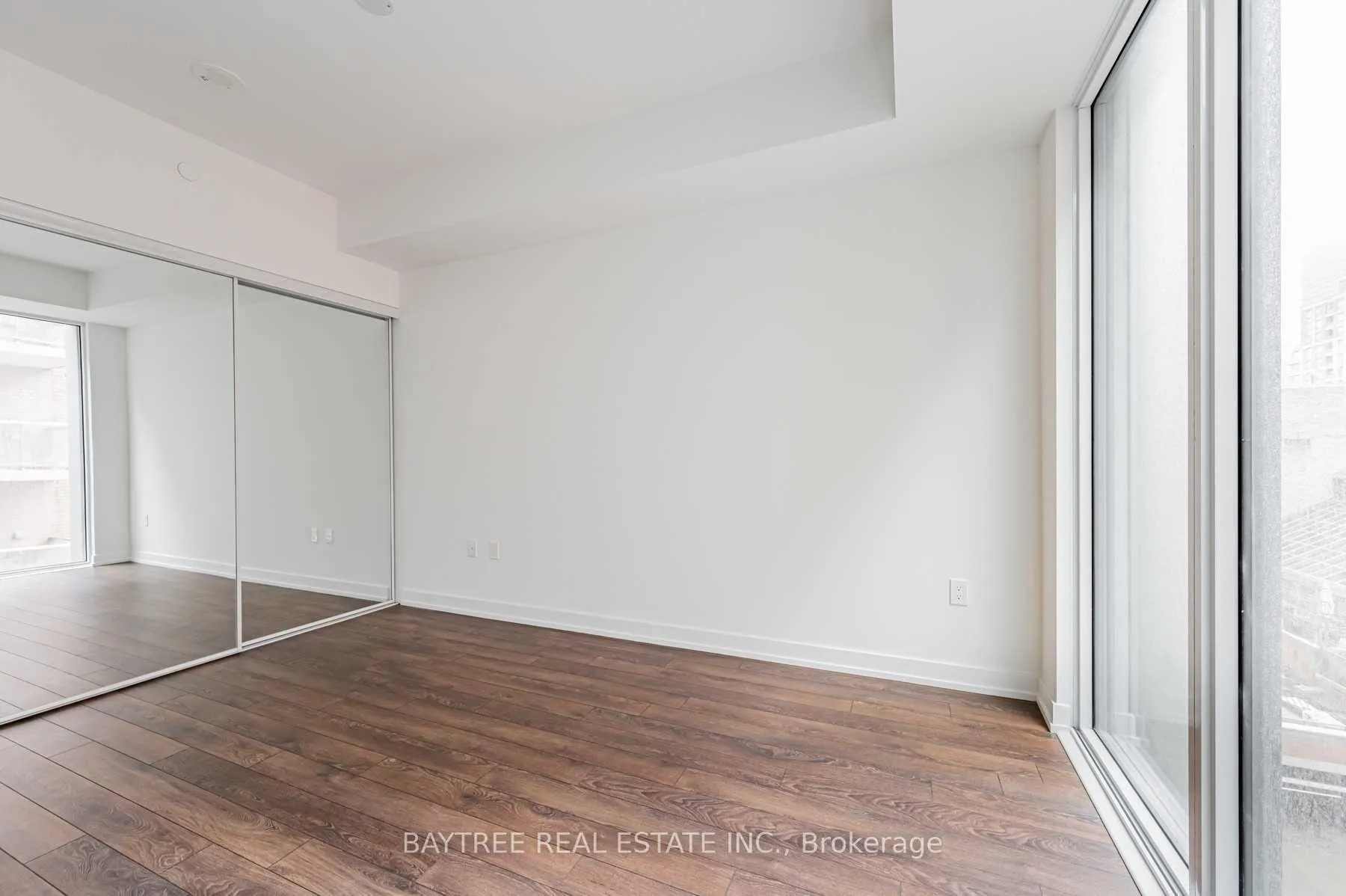 Photo 13 of Unit 606, 158 Front Street E, Toronto, Moss Park — HOMEH