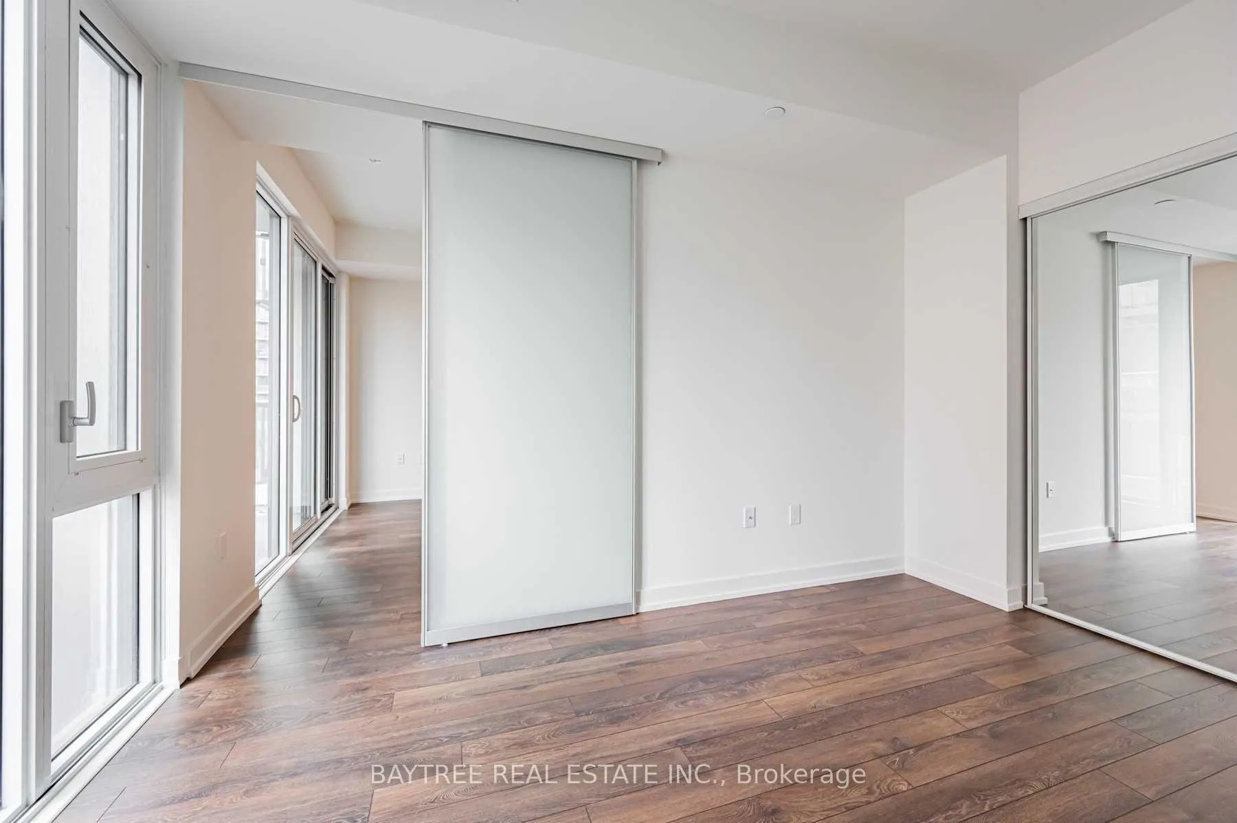Photo 14 of Unit 606, 158 Front Street E, Toronto, Moss Park — HOMEH