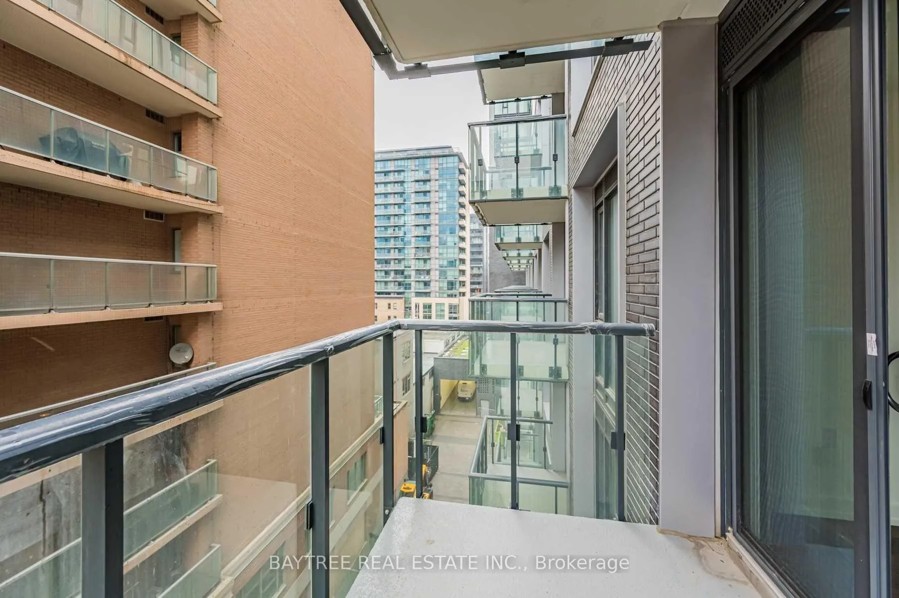 Photo 20 of Unit 606, 158 Front Street E, Toronto, Moss Park — HOMEH