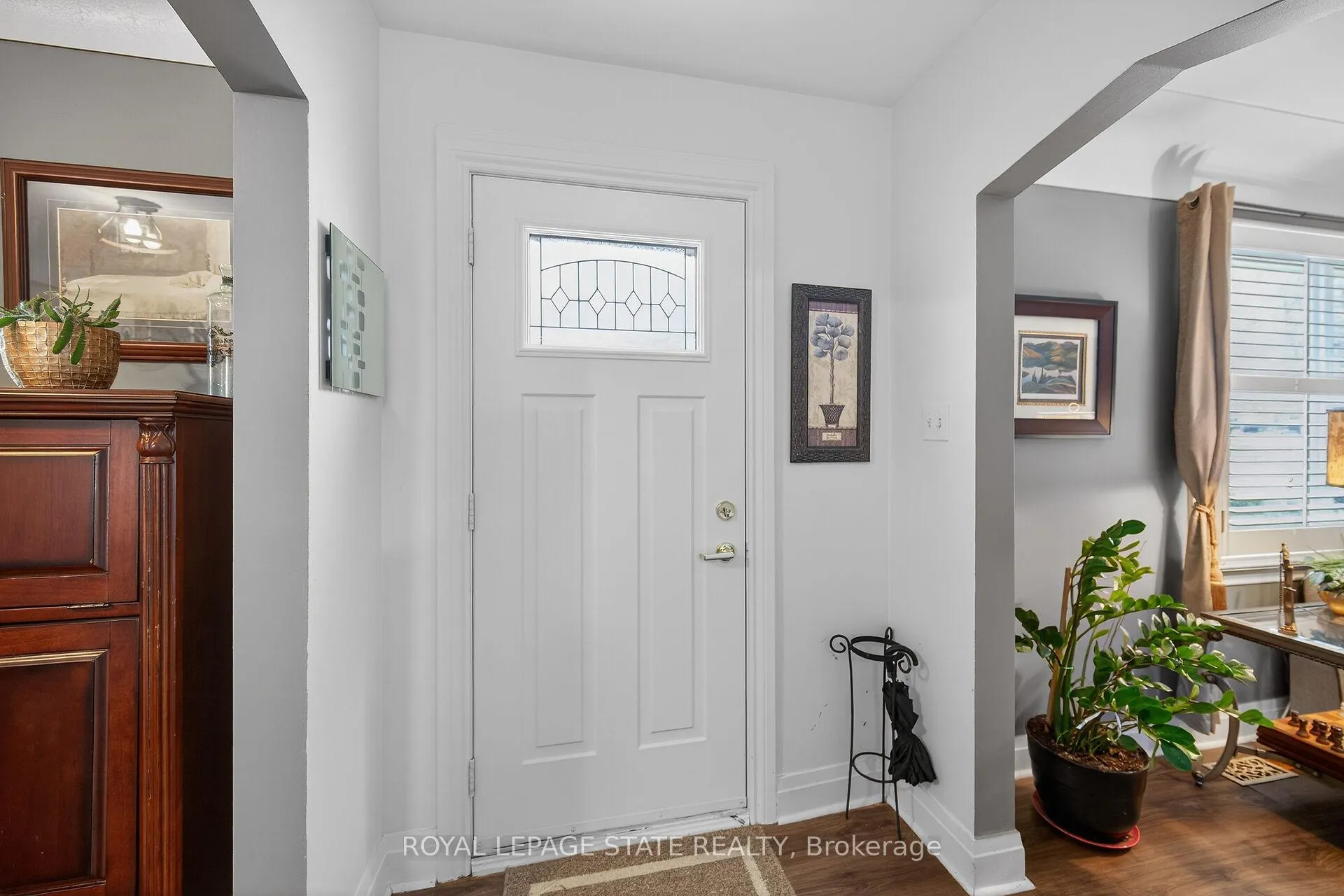 Photo 13 of 22 Marion Place, Hamilton, Stoney Creek — HOMEH