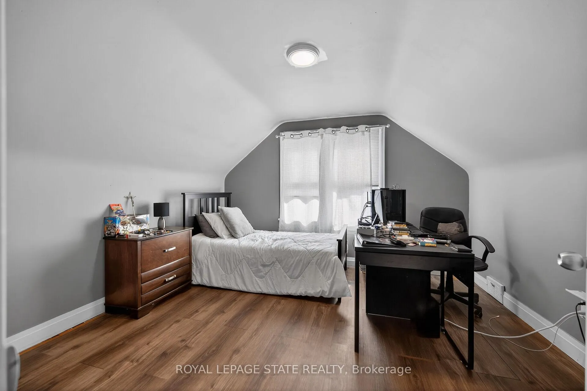 Photo 22 of 22 Marion Place, Hamilton, Stoney Creek — HOMEH