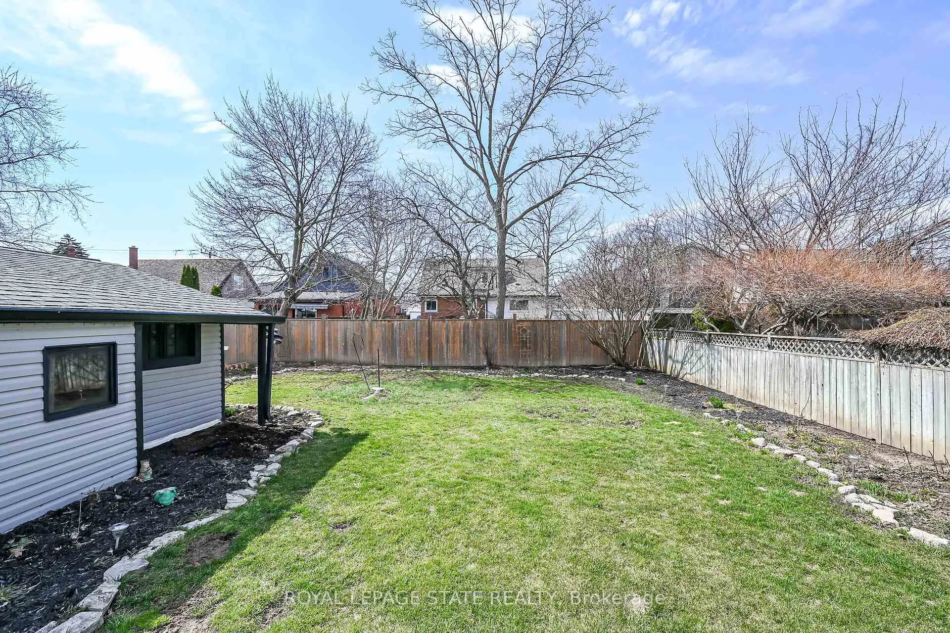 Photo 41 of 22 Marion Place, Hamilton, Stoney Creek — HOMEH